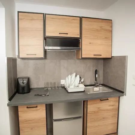 Pegasos Apartment Karavados